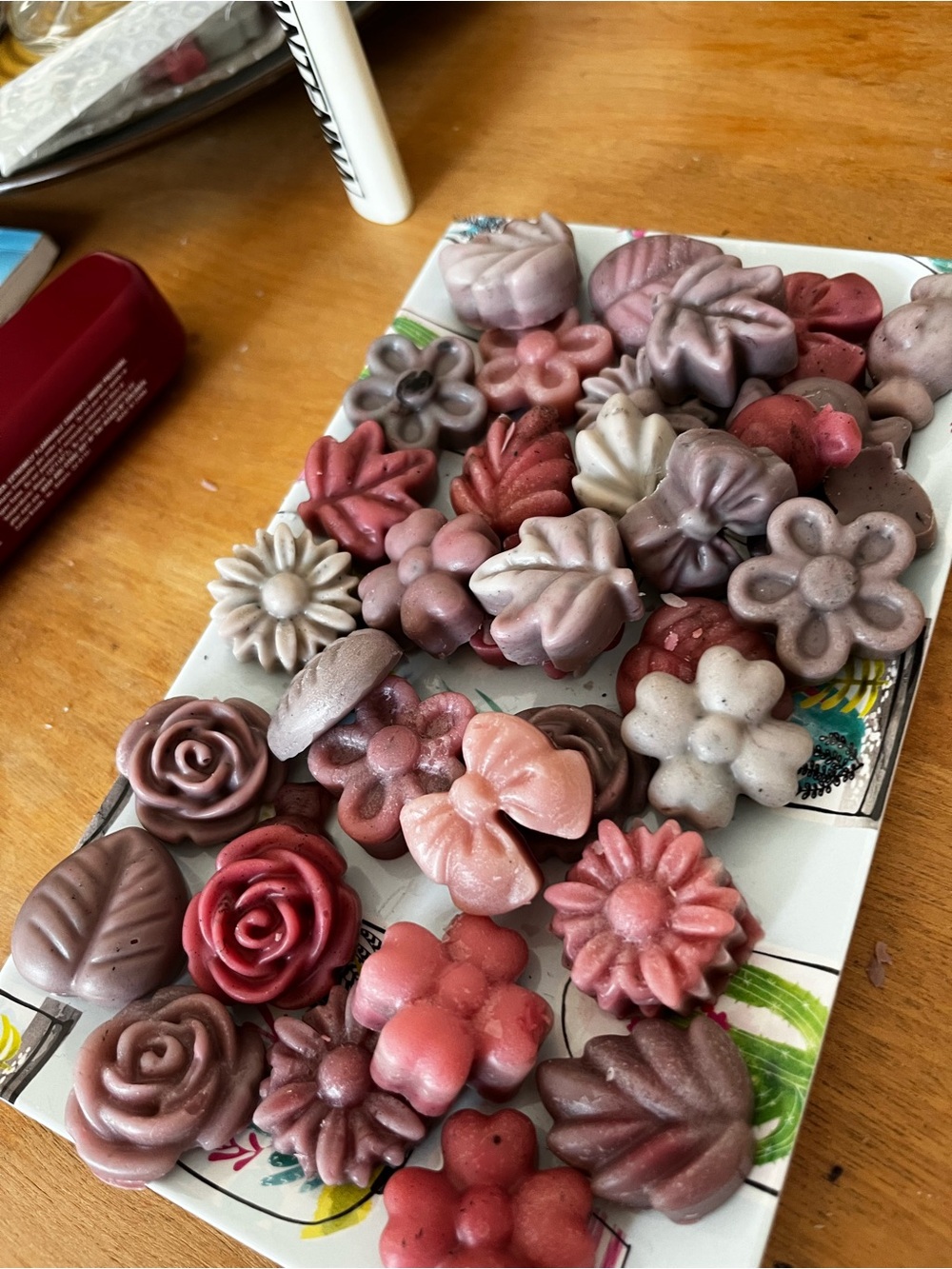 Homemade wax melts all types of scents 15$ for 12 or you can customize
